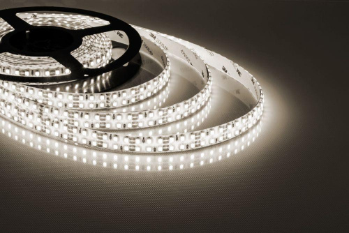 Светодиодная влагозащищенная лента Feron 19,2W/m 240LED/m 2835SMD теплый белый 5M LS615 27734 Светодиодная влагозащищенная лента Feron 19,2W/m 240LED/m 2835SMD теплый белый 5M LS615 27734