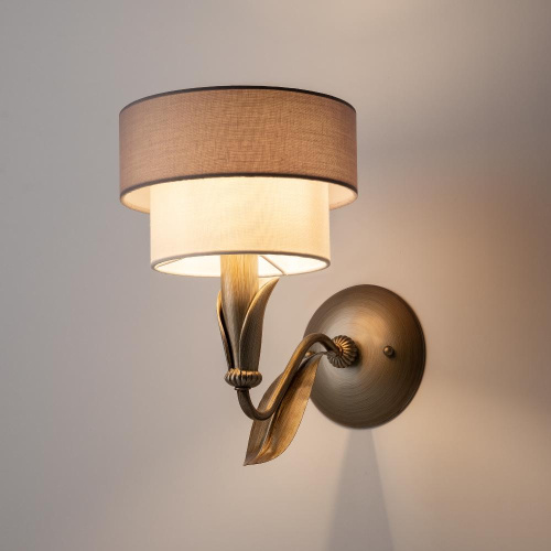 Бра Maytoni Lillian H311-01-G