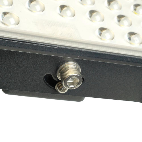 Светодиодный прожектор Feron LL-932 500W 6400K 48973 Светодиодный прожектор Feron LL-932 500W 6400K 48973