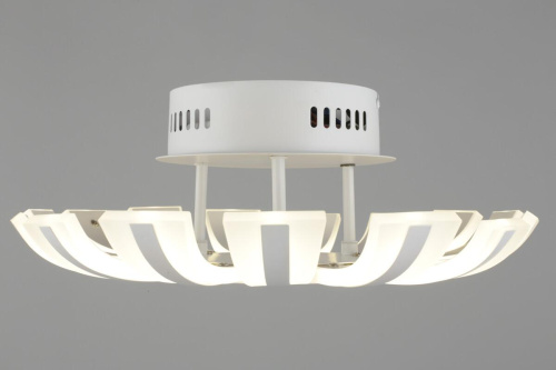 Потолочная светодиодная люстра Omnilux Silville OML-02607-68